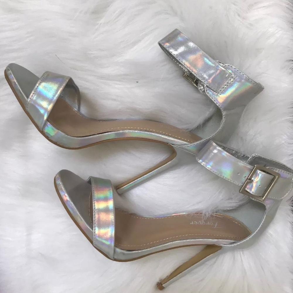 High heels - Picture 2 of 3